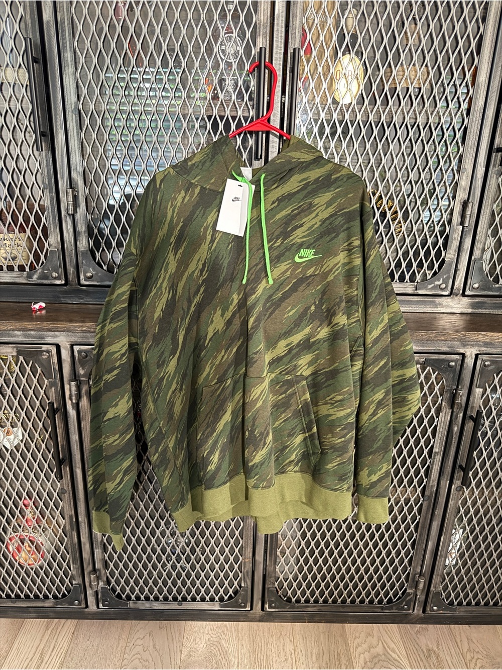Nike Men’s Olive Green Camo Zip-Up Hoodie with Neon Accents